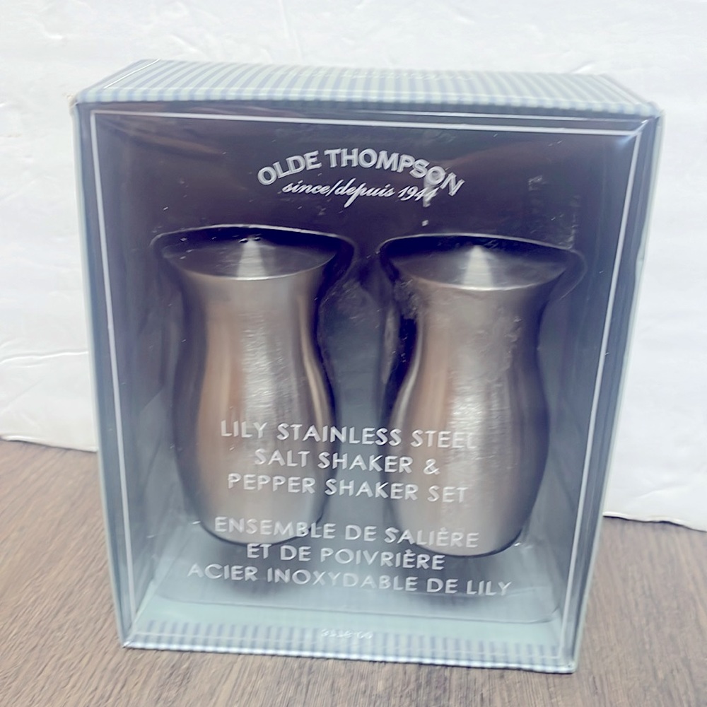 NIB Old Thompson, Lily stainless steel salt shaker & pepper shaker set